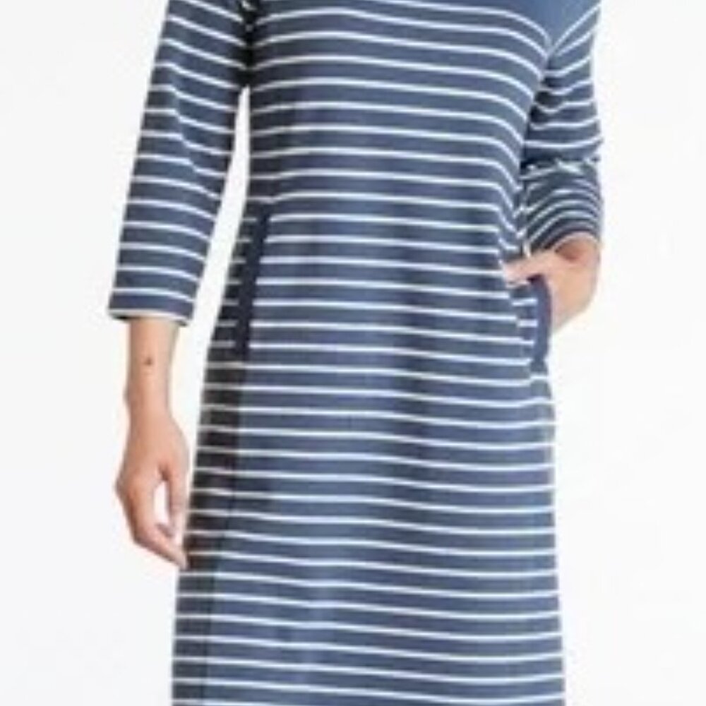 LL BEAN T-Shirt Dress with Banded Hem - Medium